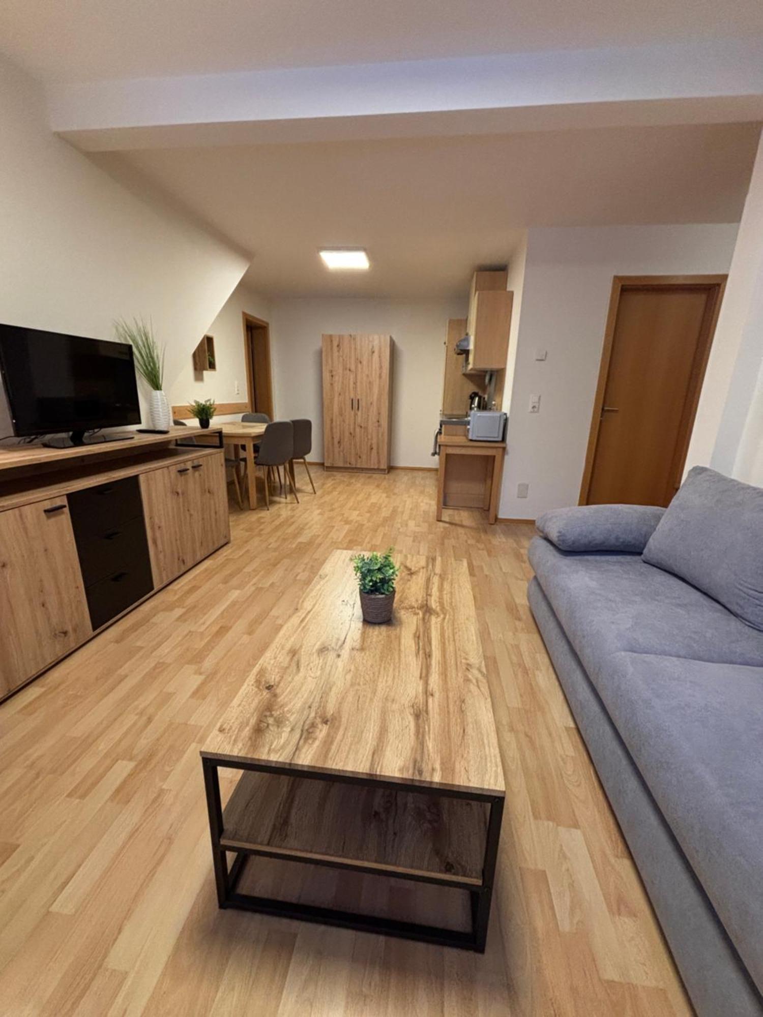 Anita Apartment 5 Флатах Екстериор снимка